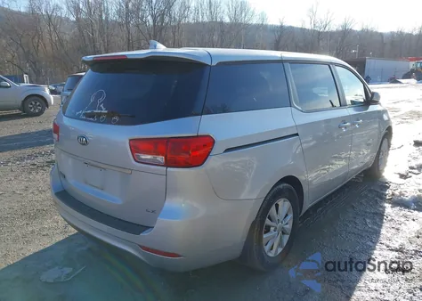 2018 Kia Sedona Lx z USA, uszkodzony, nr VIN KNDMB5C15J6397376